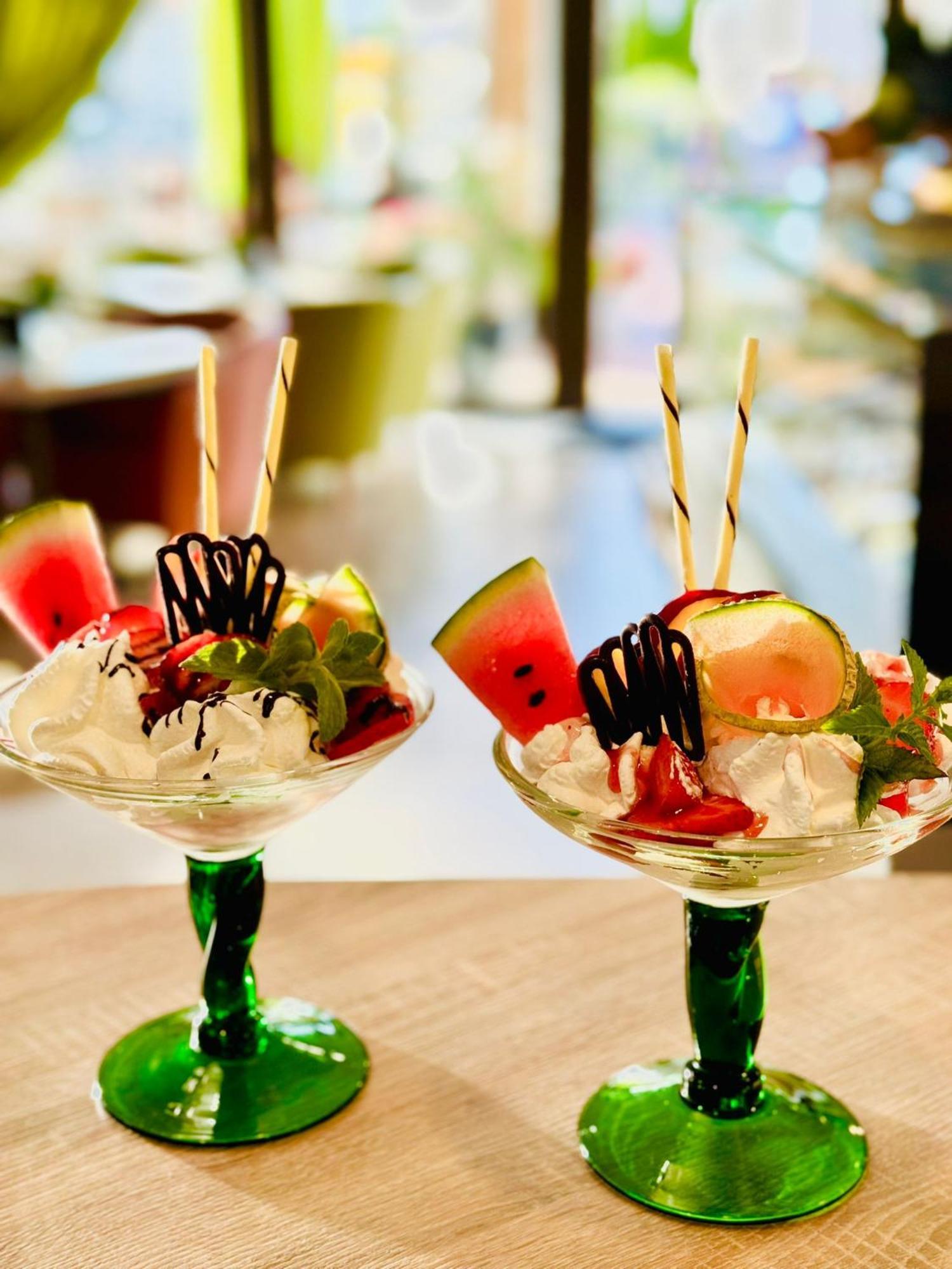 Azyl Bed & Breakfast Ustronie Morskie Ngoại thất bức ảnh
